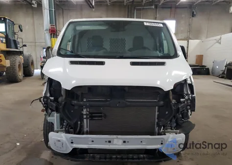 2017 Ford Transit T-150 z USA, uszkodzony, nr VIN 1FTYE1YM2HKA04343